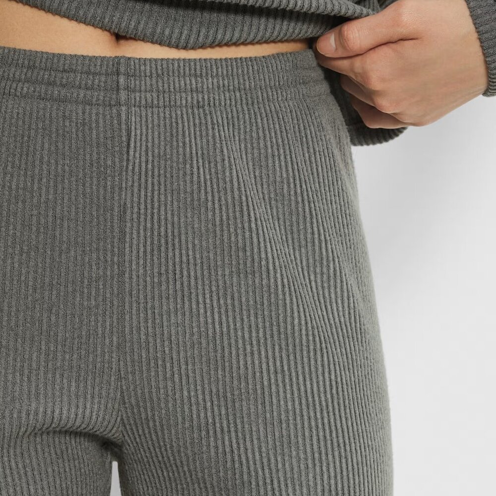 Aritzia | Cozy Soft Joggers - NWT 🤩